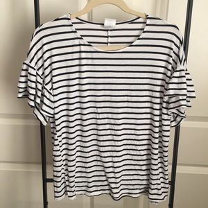 Agnes & Dora frill sleeve top